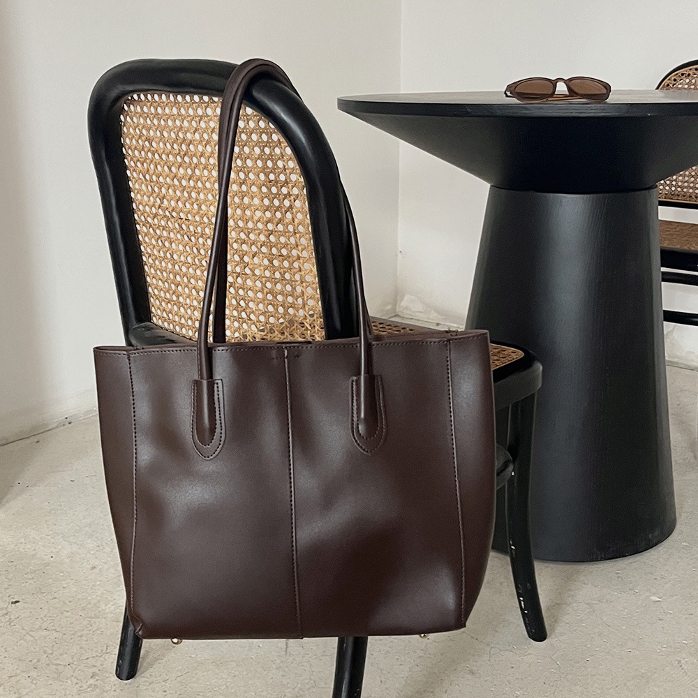 CGCBAG مصمم الأزياء الفاخرة ال - مراجعة Interior Design Simple وسعره